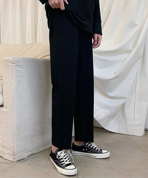 BASQUE magenta(バスクマゼンタ)の「カットオフルーズストレートデニムパンツ(デニムパンツ・メンズ・ブラック/ブルー・XL/M/L)」の2枚目の写真