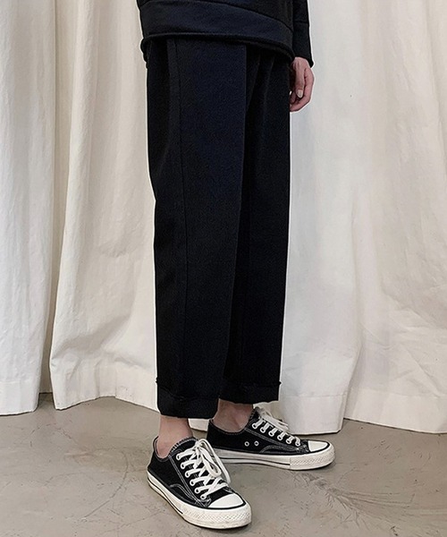 BASQUE magenta(バスクマゼンタ)の「カットオフルーズストレートデニムパンツ(デニムパンツ・メンズ・ブラック/ブルー・XL/M/L)」の3枚目の写真