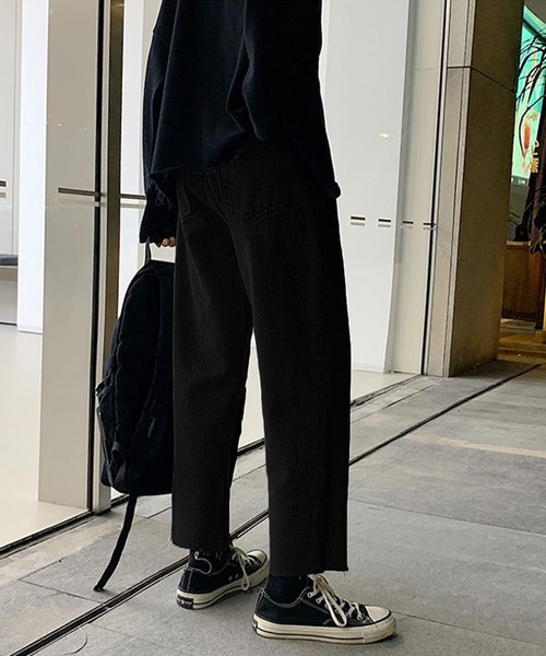 BASQUE magenta(バスクマゼンタ)の「カットオフルーズストレートデニムパンツ(デニムパンツ・メンズ・ブラック/ブルー・XL/M/L)」の6枚目の写真