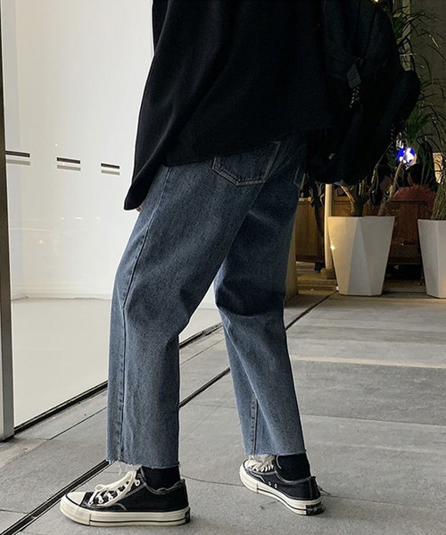 BASQUE magenta(バスクマゼンタ)の「カットオフルーズストレートデニムパンツ(デニムパンツ・メンズ・ブラック/ブルー・XL/M/L)」の14枚目の写真