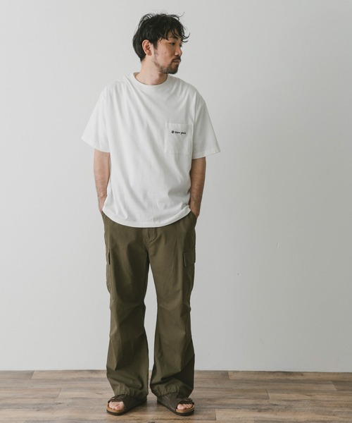 Snow Peak(スノーピーク)の「『別注』snow peak apparel×DOORS 20th PocketLogoTee(Tシャツ/カットソー・メンズ・ベージュ/グレー/ホワイト/ブラック・MEDIUM/LARGE)」の13枚目の写真