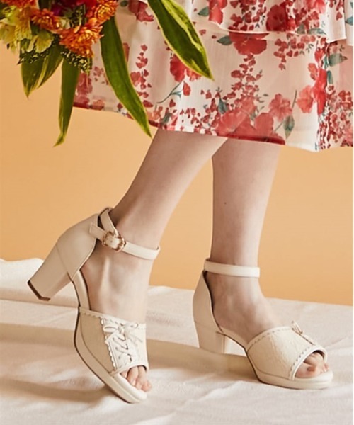 axes femme（アクシーズファム）の「サイドレースアップサンダル（サンダル・レディース・ブルー/ブラック/キナリ・MEDIUM/LARGE）」の2枚目の写真