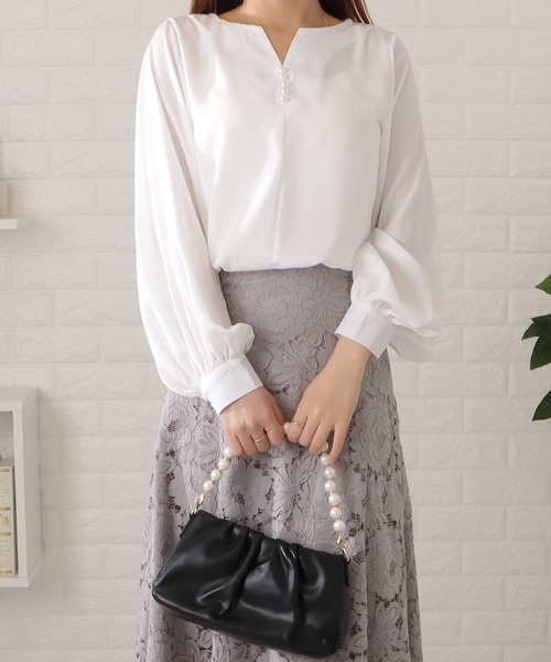 Lace Ladies（レースレディース）の「パールボタンキーネック長袖ブラウス（シャツ/ブラウス・レディース・ネイビー/ブラック/ベージュ/ホワイト・FREE/S）」の2枚目の写真