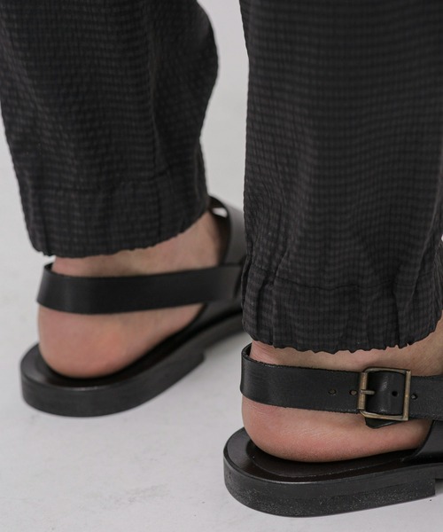 NANO universe(ナノユニバース)の「LB.03/ポリエステルメッシュジョガーパンツ(その他パンツ・メンズ・モカ/ブラック・M/S/L)」の15枚目の写真