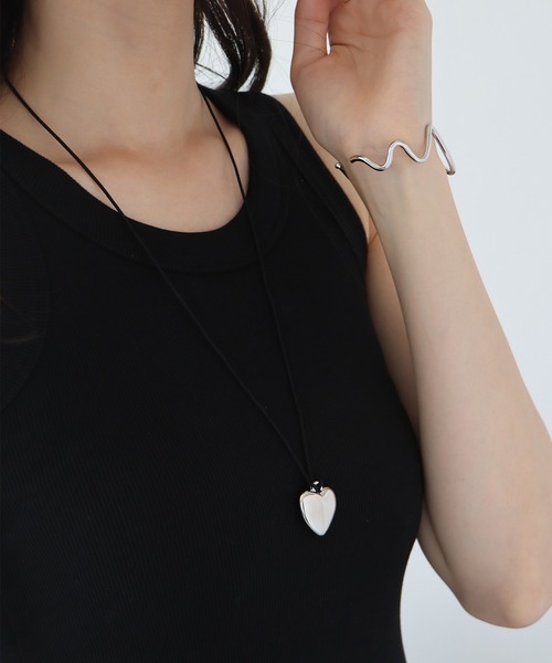 BLUEEAST（ブルーイースト）の「ハートペンダント（ネックレス・レディース・ゴールド/シルバー・FREE）」の7枚目の写真