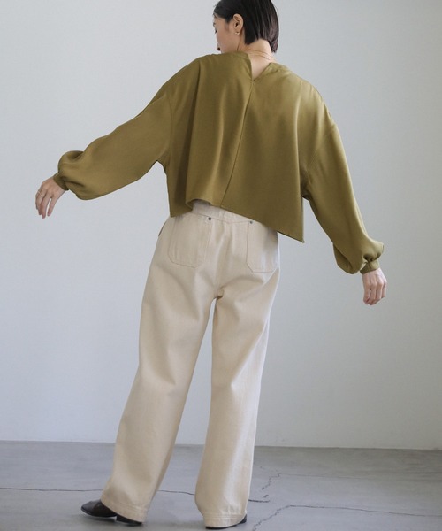 select MOCA（セレクトモカ）の「2wayボリュームショートトップス（シャツ/ブラウス・レディース・ブラック/グレイッシュベージュ/カーキオリーブ・FREE）」の5枚目の写真