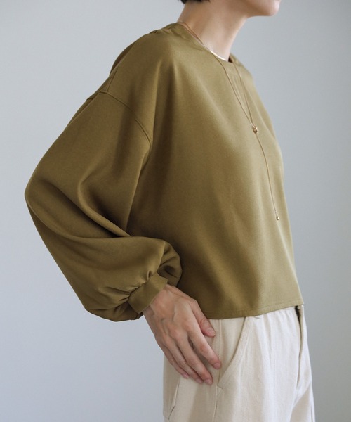 select MOCA（セレクトモカ）の「2wayボリュームショートトップス（シャツ/ブラウス・レディース・ブラック/グレイッシュベージュ/カーキオリーブ・FREE）」の17枚目の写真