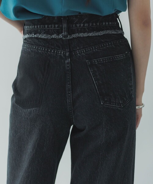 UNITED TOKYO（ユナイテッドトウキョウ）の「バイカラーデニムパンツ（デニムパンツ・レディース・ブラック/インディゴブルー・1/2）」の7枚目の写真
