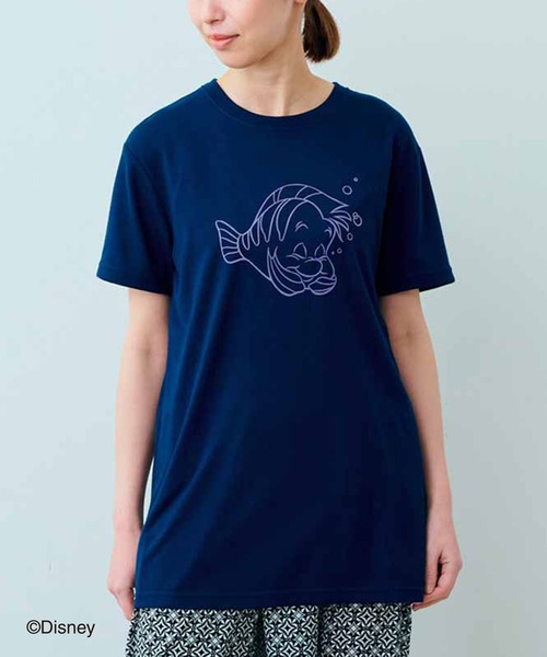 IEDIT(イディット)の「IEDIT Disney フロッキープリントの「リトルマーメイド」サブキャラTシャツ(Tシャツ/カットソー・レディース・ホワイト/ブラック/ネイビー・MEDIUM/LARGE/X-LARGE/XX-LARGE)」の3枚目の写真