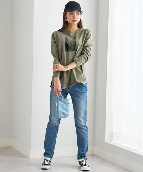 BELLUNA（ベルーナ）の「綿１００％ロゴプリントプルオーバー（Tシャツ/カットソー・レディース・オフホワイト/チャコール/ワイン/カーキ・X-LARGE/LARGE/MEDIUM）」の16枚目の写真