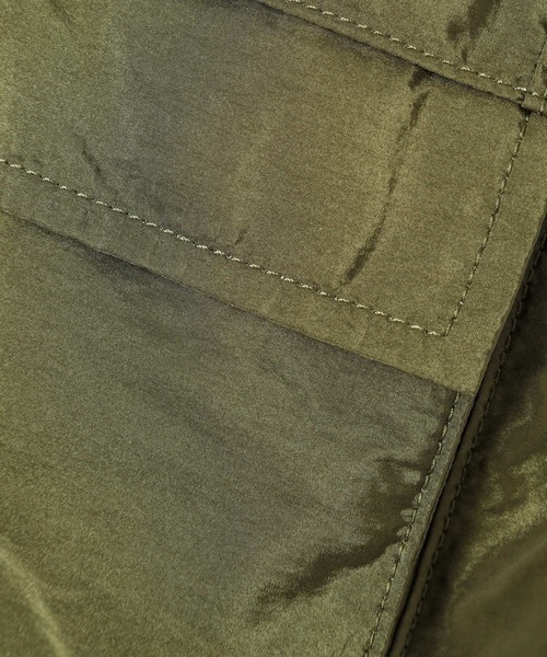 BAYFLOW（ベイフロー）の「BIGボディーバッグ（ボディバッグ/ウエストポーチ・レディース・ブラック/カーキ・FREE）」の6枚目の写真