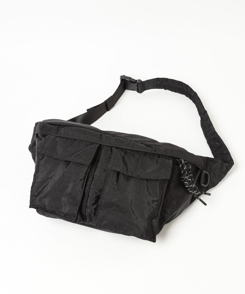 BAYFLOW（ベイフロー）の「BIGボディーバッグ（ボディバッグ/ウエストポーチ・レディース・ブラック/カーキ・FREE）」の11枚目の写真