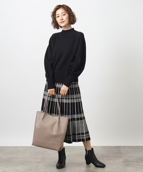 grove(グローブ)の「◆【A4サイズ】1枚革風タック切り替えトート(トートバッグ・レディース・ブラック/ブラウン系その他/ピンク系その他/ライトグレー・00)」の21枚目の写真