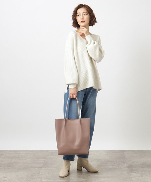 grove(グローブ)の「◆【A4サイズ】1枚革風タック切り替えトート(トートバッグ・レディース・ブラック/ブラウン系その他/ピンク系その他/ライトグレー・00)」の9枚目の写真