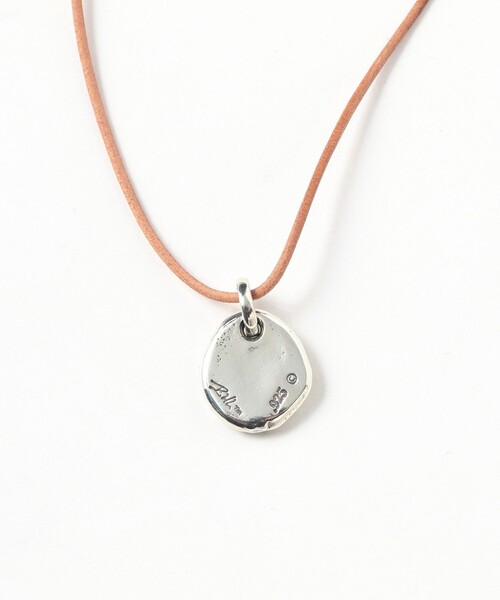 BILL WALL LEATHER（ビルウォールレザー）の「【EXCLUSIVE】Hammered Medallion Pendant With Stamp And 18k Gold Overlay（ネックレス・メンズ・その他・ONE SIZE）」の4枚目の写真