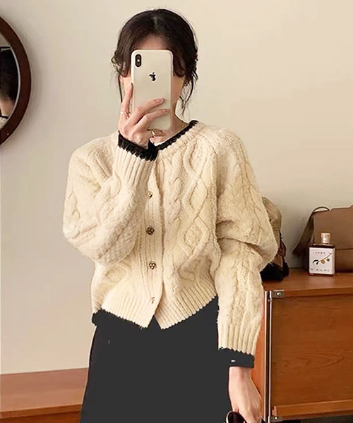 Ulysses（ユリシス）の「ケーブルニットカーディガン（カーディガン/ボレロ・レディース・ホワイト/ピンク・F）」の4枚目の写真