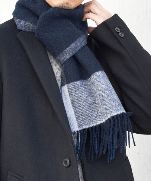SHIPS any（シップス エニィ）の「SHIPS any: ウール リバーシブル パネル チェック マフラー 23AW◇（マフラー・メンズ・ブラック/ネイビー/ブラウン/イエロー系・ONE SIZE）」の3枚目の写真