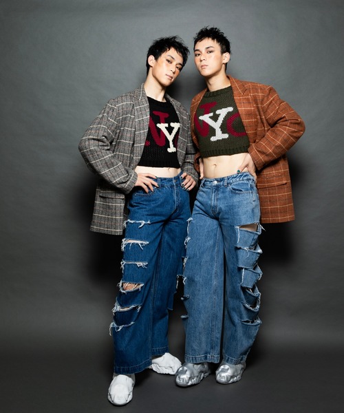 ANNA SUI NYC（アナ スイ エヌ ワイ シー）の「ANNA SUI NYC スーパースラッシュバギーデニムパンツ（デニムパンツ・レディース・ブルー/サックスブルー・S/M）」の2枚目の写真