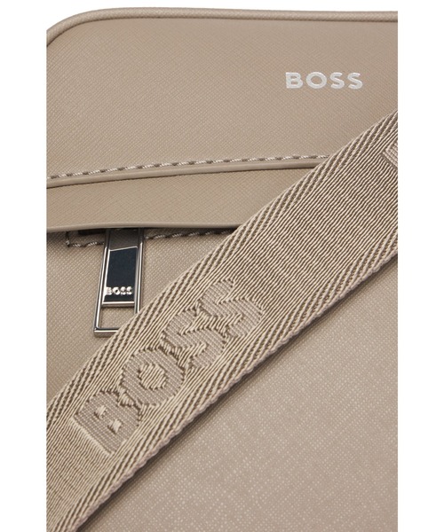 BOSSレタリングロゴ ストラクチャードレザー レポーターバッグ