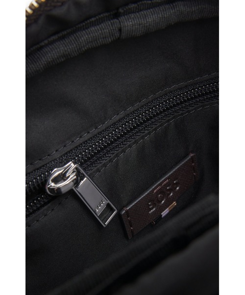 BOSSレタリングロゴ ストラクチャードレザー レポーターバッグ