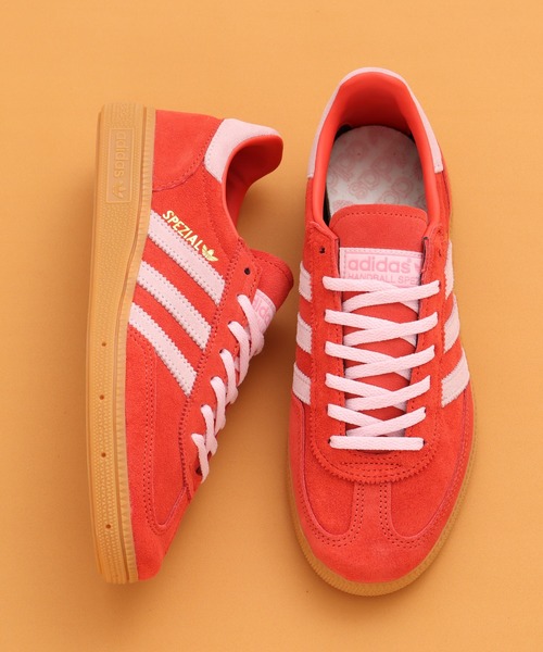 adidas(アディダス)の「adidas HANDBALL SPEZIAL W / アディダス ハンドボール スぺツィアル W【SP】(スニーカー・レディース・レッド・24.0cm/24.5cm/25.0cm/23.5cm/23.0cm)」の4枚目の写真