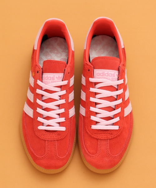 adidas(アディダス)の「adidas HANDBALL SPEZIAL W / アディダス ハンドボール スぺツィアル W【SP】(スニーカー・レディース・レッド・24.0cm/24.5cm/25.0cm/23.5cm/23.0cm)」の3枚目の写真