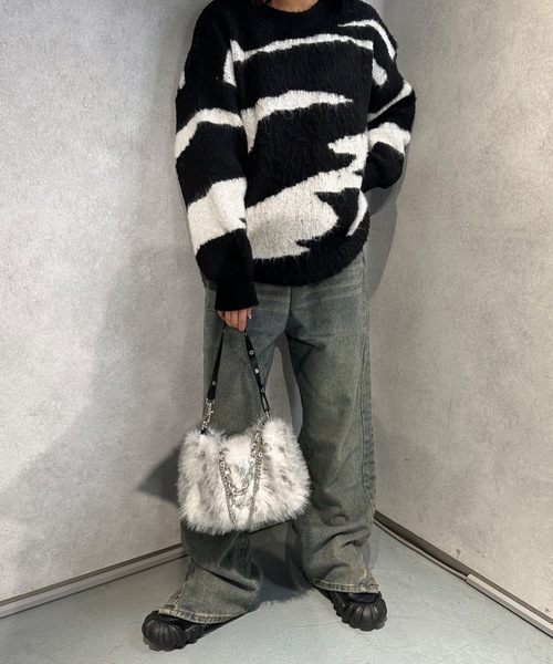 nemne store(ネンネストア)の「【Nefilim】ゼブラ柄シャギーニット(ニット/セーター・レディース・ブラック・フリー)」の4枚目の写真