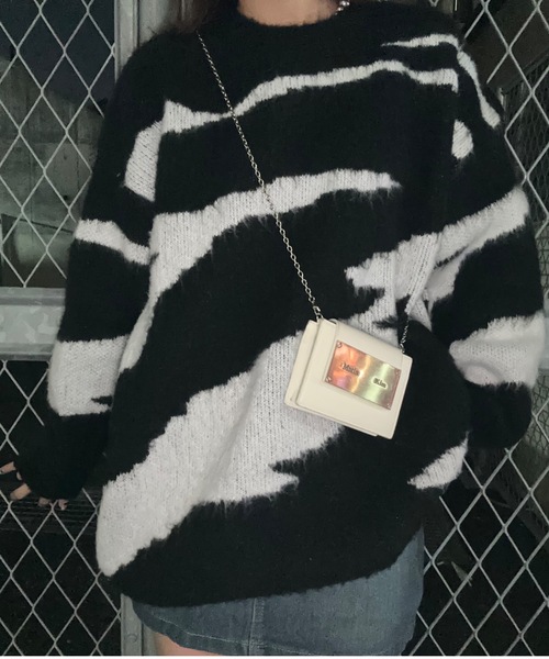 nemne store(ネンネストア)の「【Nefilim】ゼブラ柄シャギーニット(ニット/セーター・レディース・ブラック・フリー)」の9枚目の写真