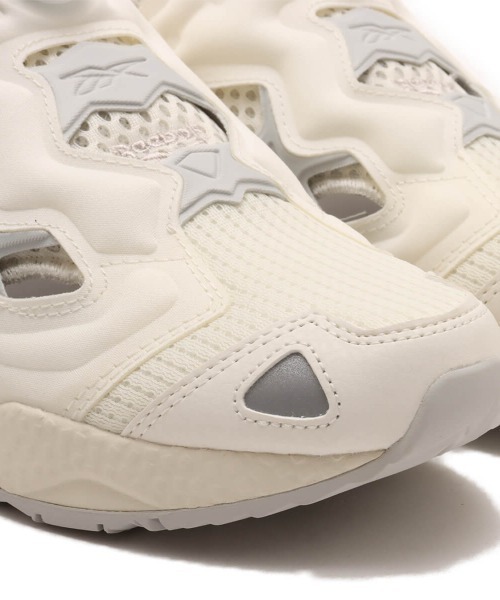 Reebok（リーボック）の「Reebok INSTAPUMP FURY 95 / リーボック インスタポンプ フューリー 95（スニーカー・メンズ・ベージュ・23.0cm/23.5cm/24.0cm/24.5cm/25.0cm）」の4枚目の写真