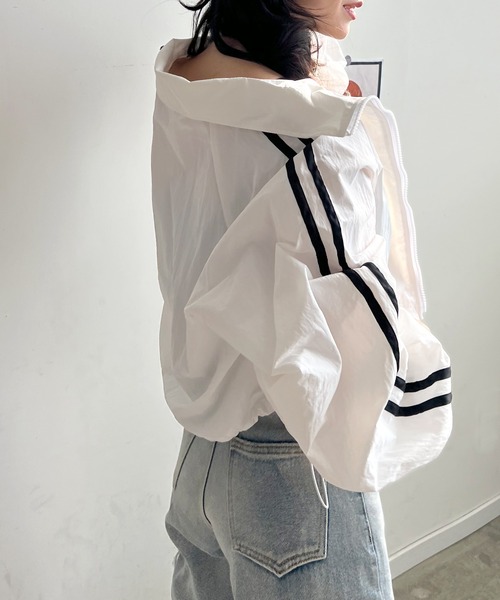 Futier land（フューティアランド）の「サイドラインナイロンショートブルゾン（ブルゾン・レディース・ブラック/アイボリー/オフホワイト・MEDIUM）」の20枚目の写真