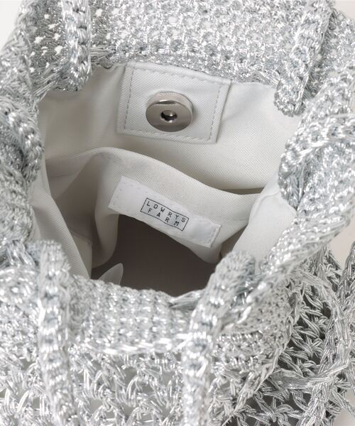 LOWRYS FARM(ローリーズファーム)の「メタリックアミキンチャクショルダー 994209(ショルダーバッグ・レディース・グレー/ブルー/ピンク・FREE)」の19枚目の写真