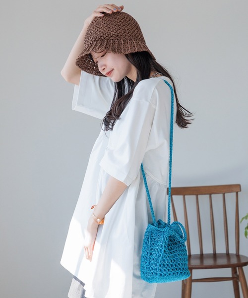 LOWRYS FARM(ローリーズファーム)の「メタリックアミキンチャクショルダー 994209(ショルダーバッグ・レディース・グレー/ブルー/ピンク・FREE)」の16枚目の写真