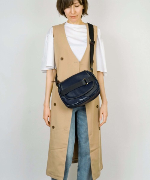 Jack Gomme(ジャックゴム)の「【JACK GOMME/ジャックゴム】ショルダーバッグ メッセンジャー PETIT GABY Besace(ショルダーバッグ・レディース・ネイビー/アイボリー/ブラウン/グリーン・FREE)」の4枚目の写真