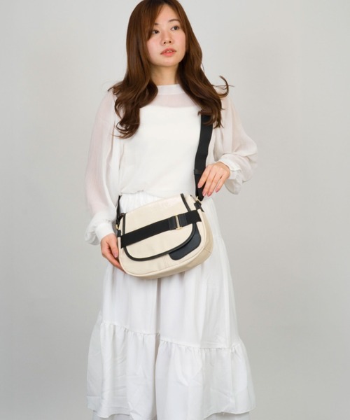 Jack Gomme(ジャックゴム)の「【JACK GOMME/ジャックゴム】ショルダーバッグ メッセンジャー PETIT GABY Besace(ショルダーバッグ・レディース・ネイビー/アイボリー/ブラウン/グリーン・FREE)」の2枚目の写真