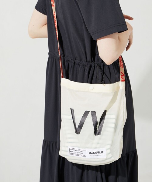 FREAK'S STORE(フリークスストア)の「VAUDEVILLE/ボードビル 限定展開 VV ライト ショルダーバッグ(ショルダーバッグ・レディース・ホワイト/ブラック/ブルー・ONE SIZE)」の2枚目の写真