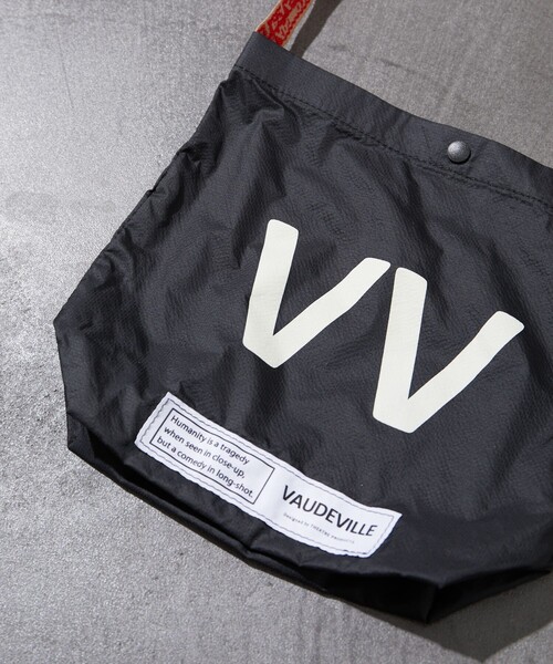 FREAK'S STORE(フリークスストア)の「VAUDEVILLE/ボードビル 限定展開 VV ライト ショルダーバッグ(ショルダーバッグ・レディース・ホワイト/ブラック/ブルー・ONE SIZE)」の3枚目の写真
