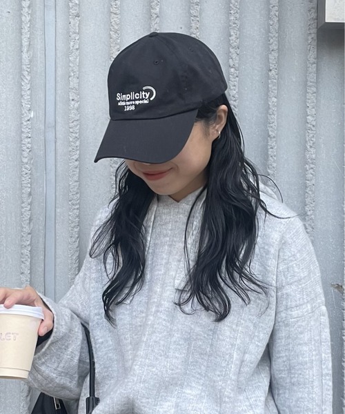 COLONY 2139（コロニートゥーワンスリーナイン）の「刺繍ロゴキャップ