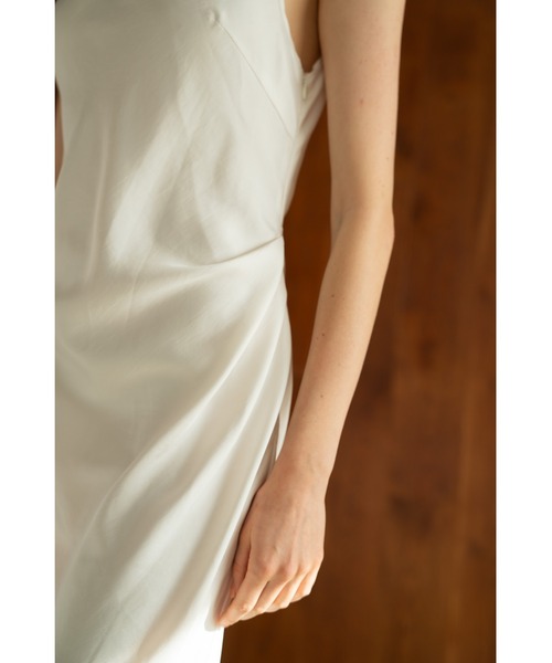 LIBJOIE（リブジョア）の「シルキードレープキャミソールワンピース（ワンピース・レディース・ブラック/ホワイト/ピンク・S/M）」の20枚目の写真