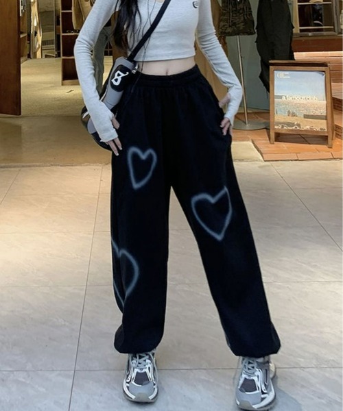 【関税込み】Chloe ブラウン Generous スウェットパンツ Chloéのブラウン Generous スウェットパンツがセール中