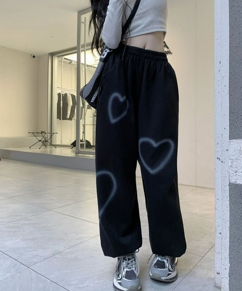 CANVAS+(キャンバスプラス)の「【CANVAS+】ハートペイントスウェットパンツ(スウェットパンツ・レディース・ホワイト/ベージュ/ブラック・M)」の21枚目の写真