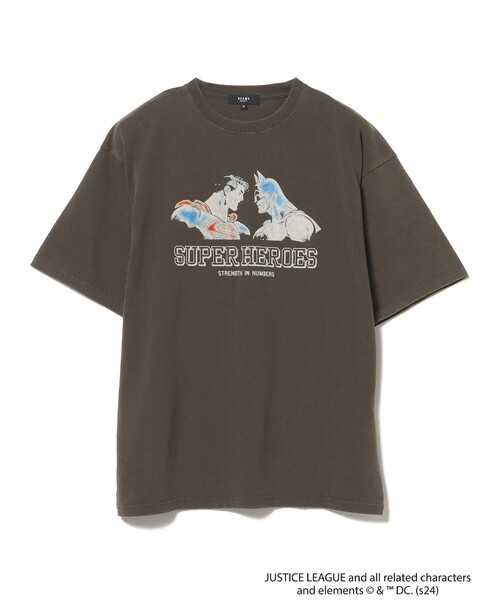 BEAMS HEART（ビームスハート）の「BEAMS HEART / ヒーローズ グラフィック Tシャツ（Tシャツ/カットソー・メンズ・チャコールグレー/ブラック系その他4・SMALL/MEDIUM/LARGE）」の7枚目の写真