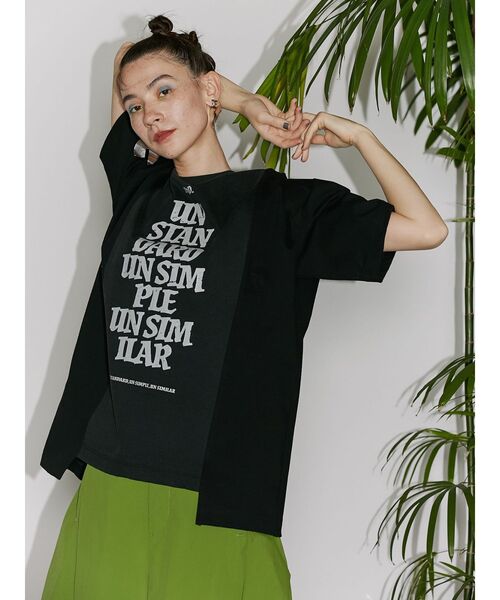 UN3D.（アンスリード）の「リボーングラフィックT（Tシャツ