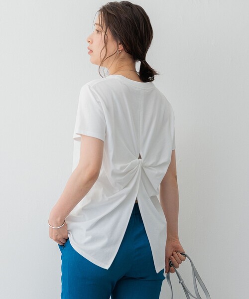 23区（ニジュウサンク）の「【SLOW/一部店舗限定】MVSコットン バックデザイン Tシャツ（Tシャツ/カットソー・レディース・ブラック系/グレー系/ホワイト系・38）」の2枚目の写真