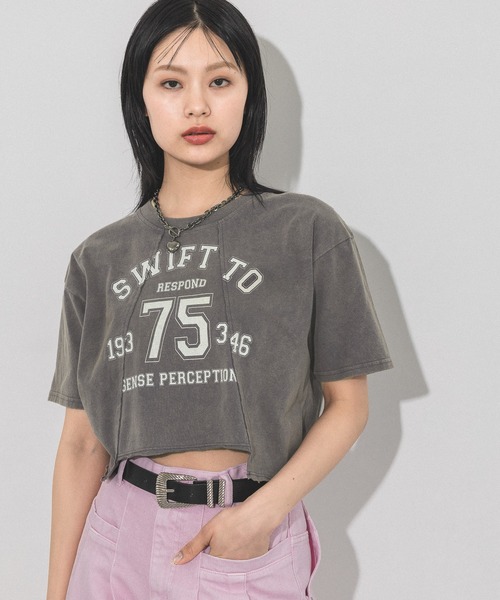 PAGEBOY（ページボーイ）の「リメイクライクカレッジショート（Tシャツ/カットソー・レディース・オフホワイト/チェリーピンク/ブラック・FREE）」の4枚目の写真