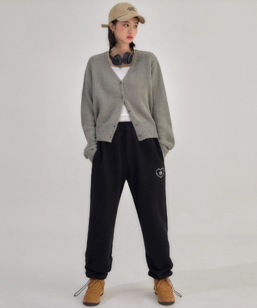 muahmuah(ムーアムーア)の「A'GEM/9 × .kom『muah muah/ムーアムーア』2WAY WIDE JOGGER PANTS/2WAY ワイドジョガーパンツ(スウェットパンツ・レディース・ブラック/グレー・FREE)」の8枚目の写真