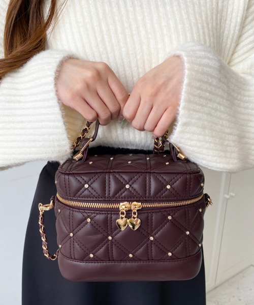 ✳︎完売品✳︎ PIUM ビジューキルティングバニティバッグ 黒 ブラック ビジューキルティングスクエアバニティバッグ – BUNNY APARTMENT