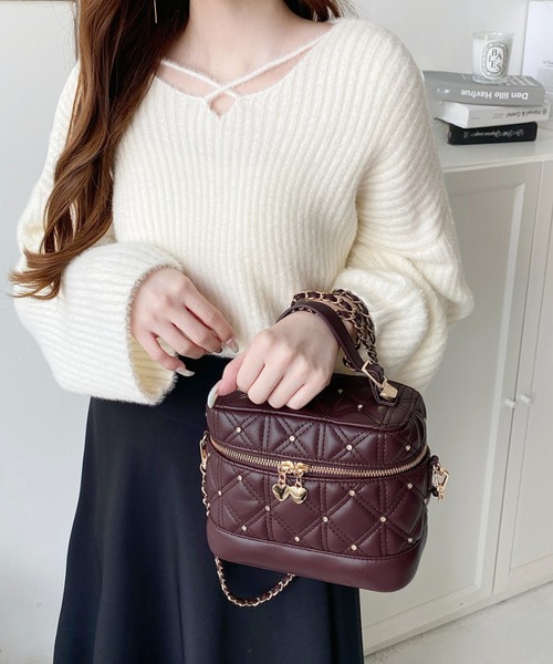 moment+（モーメントプラス）の「ハートチャームビジューキルティングバニティバッグ（ショルダーバッグ・レディース・ピンク/ブラック/アイボリー/ボルドー・FREE）」の8枚目の写真