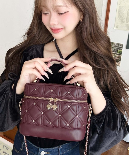 moment+（モーメントプラス）の「ハートチャームビジューキルティングバニティバッグ（ショルダーバッグ・レディース・ピンク/ブラック/アイボリー/ボルドー・FREE）」の22枚目の写真