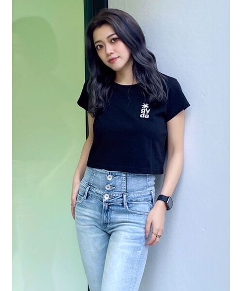 GYDA（ジェイダ）の「PalmTree Square gyda ワッペンショートトップス（Tシャツ/カットソー・レディース・ブラック/オフホワイト/グリーン/レッド・FREE）」の2枚目の写真