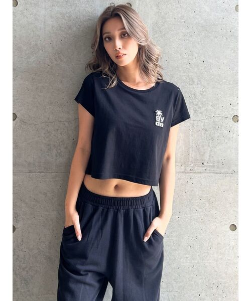 GYDA（ジェイダ）の「PalmTree Square gyda ワッペンショートトップス（Tシャツ/カットソー・レディース・ブラック/オフホワイト/グリーン/レッド・FREE）」の5枚目の写真